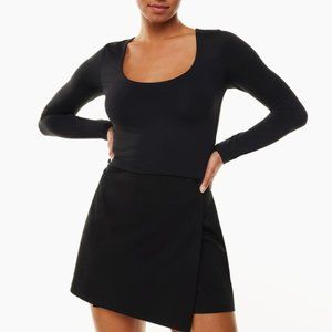 Aritzia BABATON Scoopneck Longsleeve Top - Black Color in Size L New with Tags